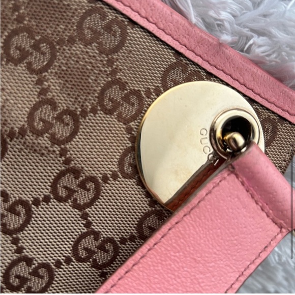 SOLD Authentic Gucci GG Monogram Eclipse Crossbody Bag with Pink Strap - Picture 5 of 8